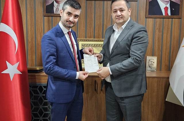 Av. M.Emin Aydos Ak Parti’ye Geçti