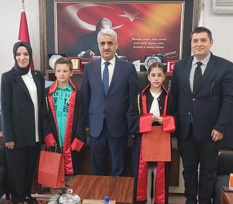    23 NİSAN’DA KOLTUKLAR ÇOCUKLARIN